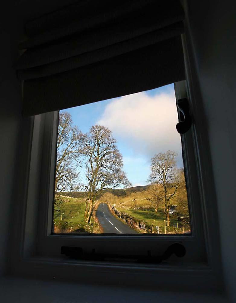 The White Lion Inn Buckden  Bagian luar foto